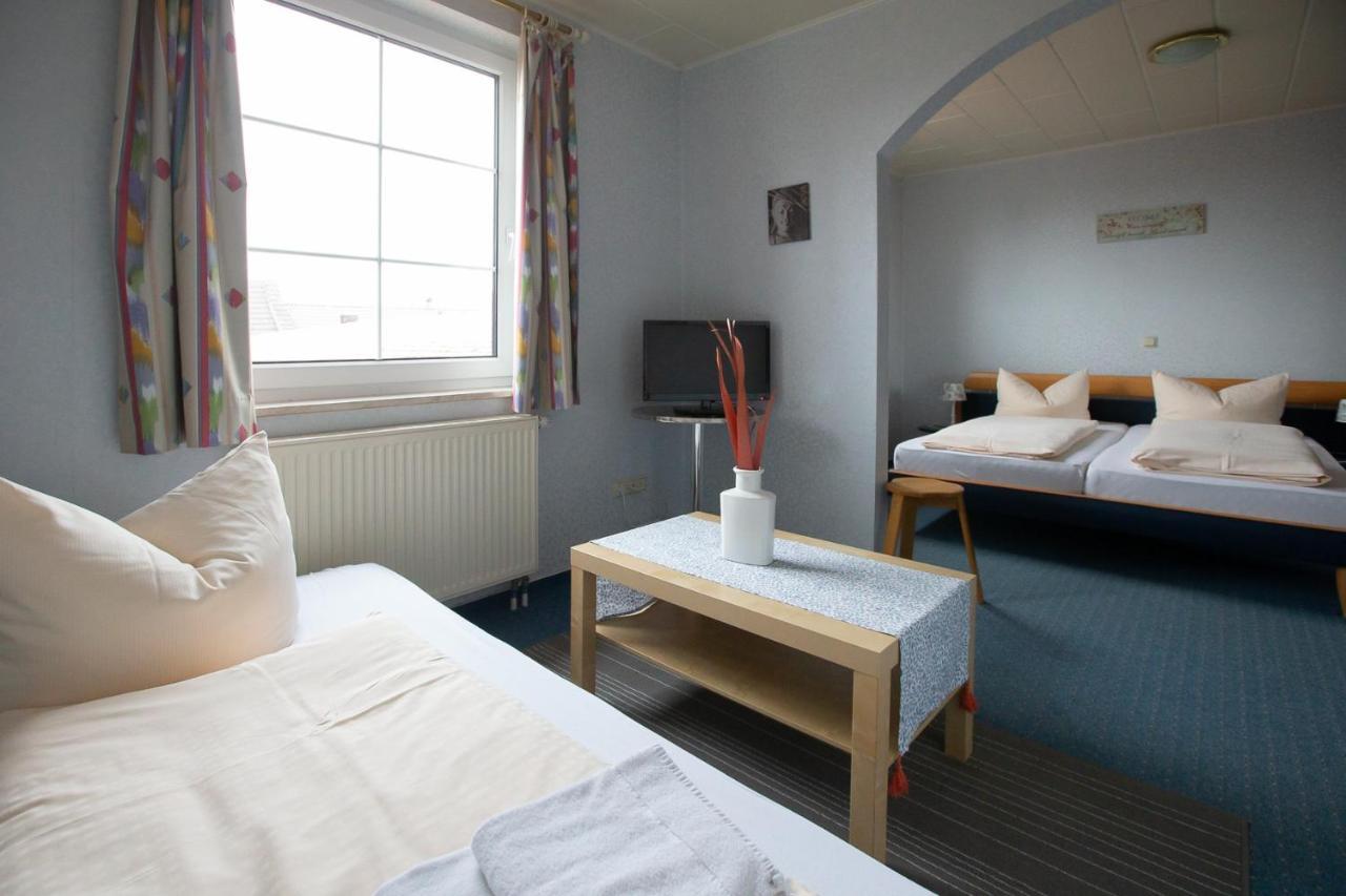 Hotel Schlosshof Dolgesheim Ngoại thất bức ảnh